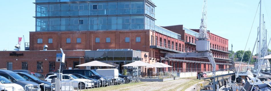 Totale des Gebäudes der Media Docks Lübeck